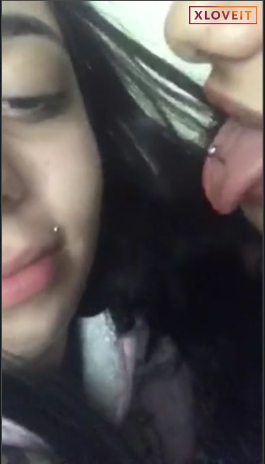 Azgın Türk genç Lezbiyenler canlı yayında