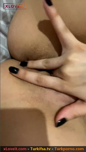 Bellatrix ifşa amcık parmakladı