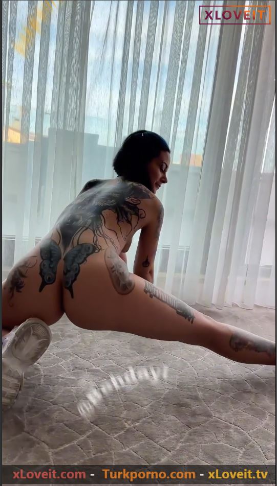 Yağmur Şimşek ifşa Taytlı sabah sporu yaparken soyundu